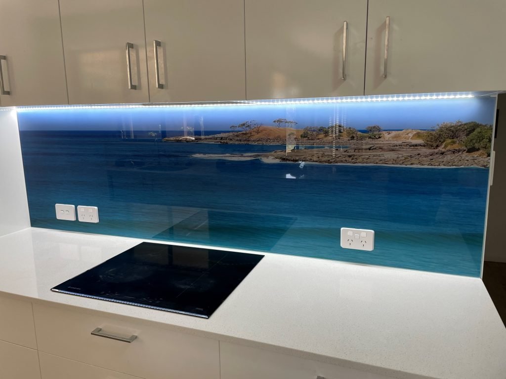 Digital printedsplashback Harbour Glass