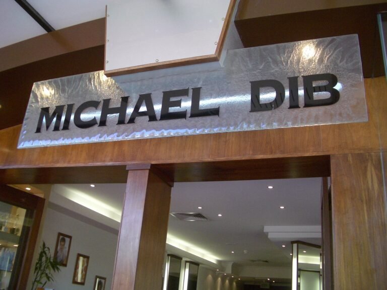 Business-sign-Michael-Dib