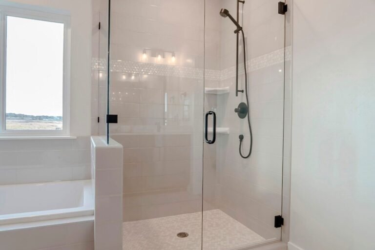 Frameless-SHower-1