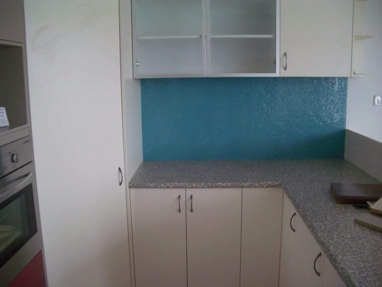 Holiday-coast-kitchen-a