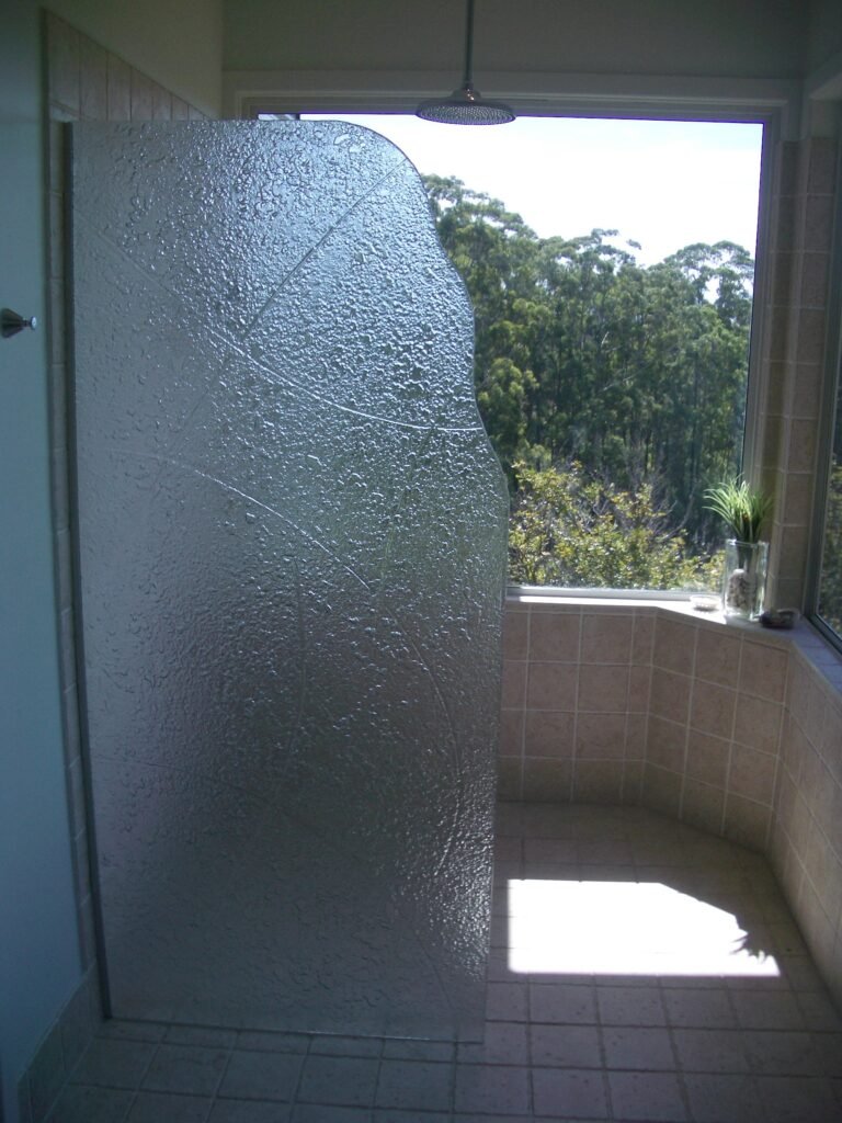 Murrie-Shower-panel